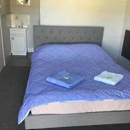 Rankins Springs Motel Bagian luar foto